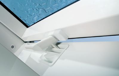 Kondenswasser auf dem Dachfenster
