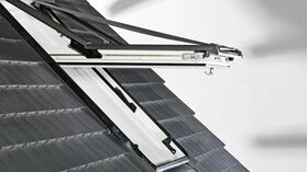 ROTO ZAR | Hitzeschutz-Markise für Roto Dachfenster