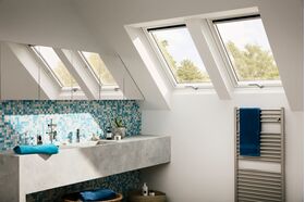 Dachfenster VELUX GLU-B 0061 | mit unterem Handgriff | 3-fach Verglasung | Kunstsoff