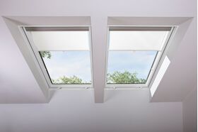 Kunststoff Dachfenster OptiLight PVC ENERGIE mit 3-fach Verglasung und regulierbarem Lüfter