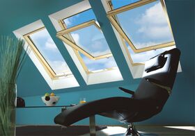 Schwingfenster FAKRO FTP R1  - Einbau mit Moduleindeckrahmen