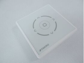 Z-Wave Mehrkanal-Wandschalter FAKRO ZRW7, Kabelloser