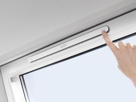 Dachfenster VELUX GLU-B 0061 | mit unterem Handgriff | 3-fach Verglasung | Kunstsoff