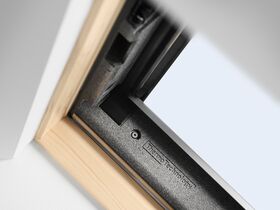 Dachfenster VELUX GLL 1064 mit 3-fach Verglasung