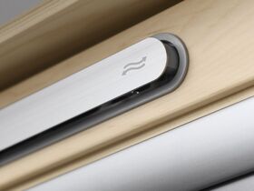 Dachfenster VELUX GLL 1064B mit unterem Handgriff