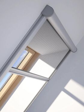 Insektenschutz-Rollos / Fliegengitter für Dachfenster