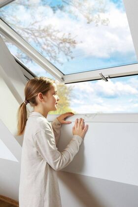 Dachfenster FAKRO FTU-V U4
